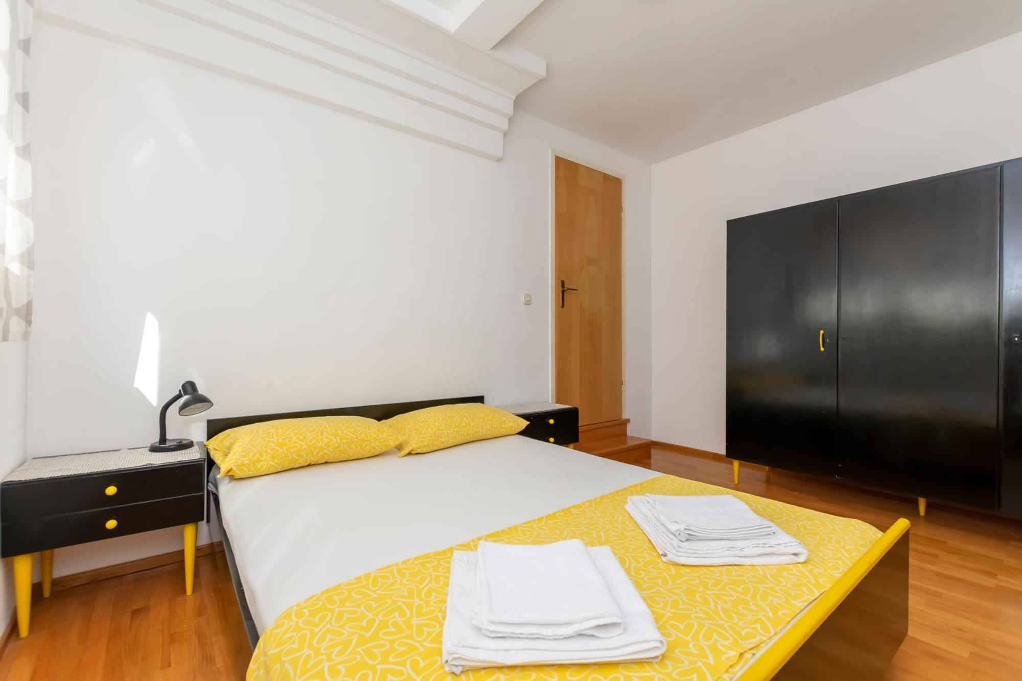 Apartment Pepalo,Omis Free Parking Luaran gambar