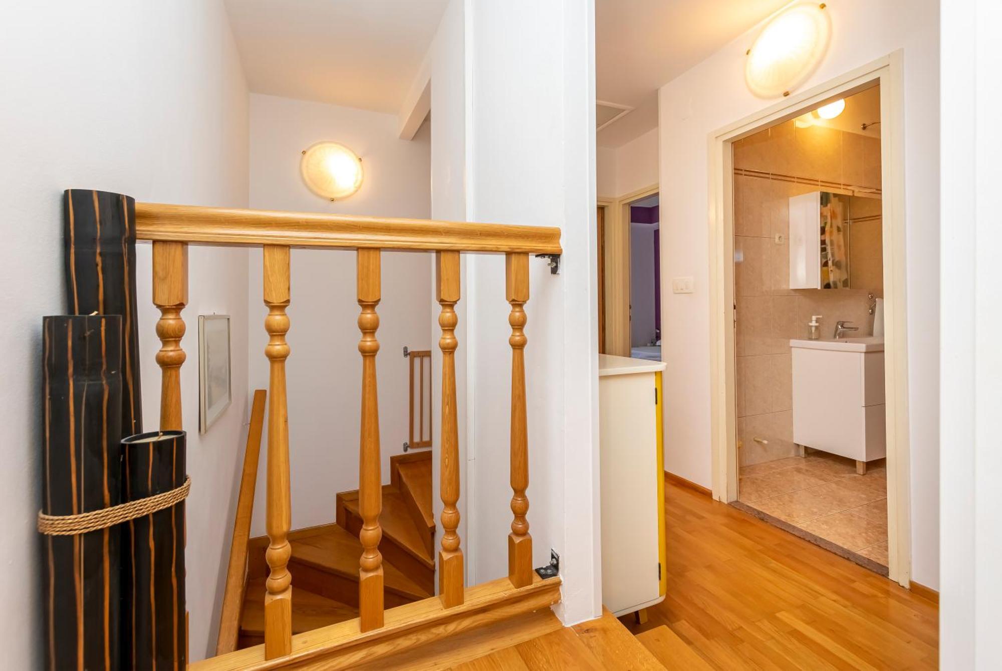 Apartment Pepalo,Omis Free Parking Luaran gambar