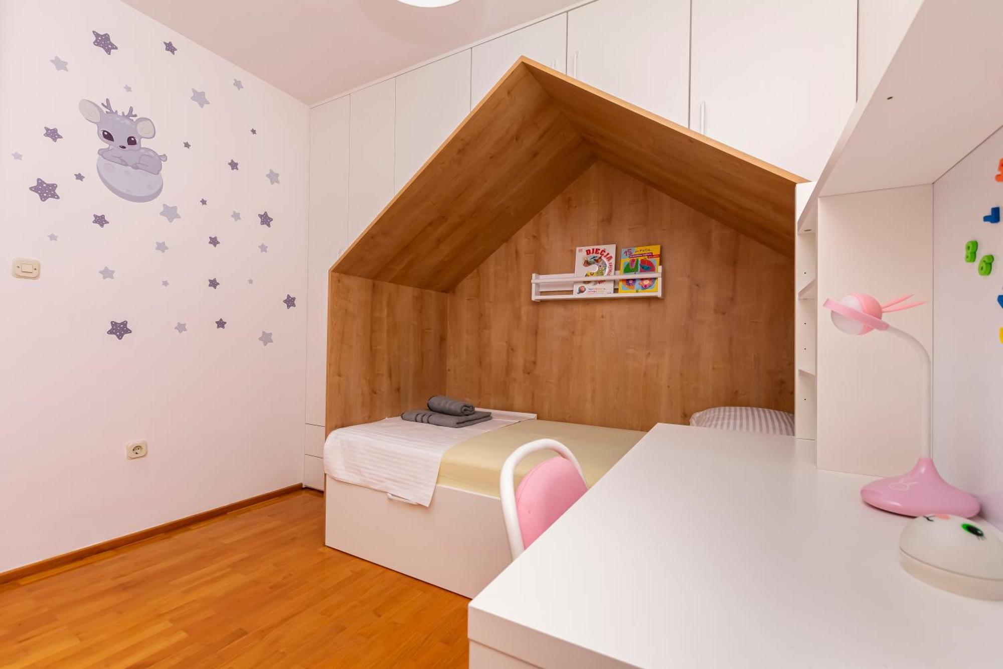 Apartment Pepalo,Omis Free Parking Luaran gambar